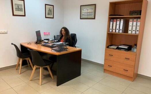 Marta agente inmobiliario sevilla este