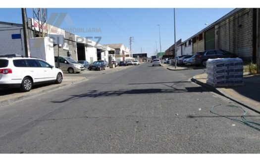 Nave industrial en Sevilla por Inmobiliaria Suárez