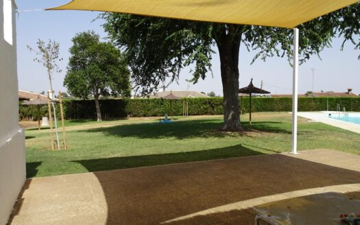 Chalet en Mairena del Alcor por Inmobiliaria Suárez